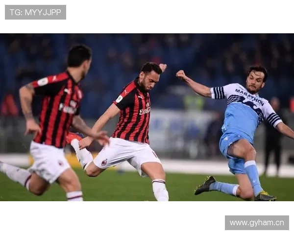 足球铁卫防守表现稳健，近期状态持续提升