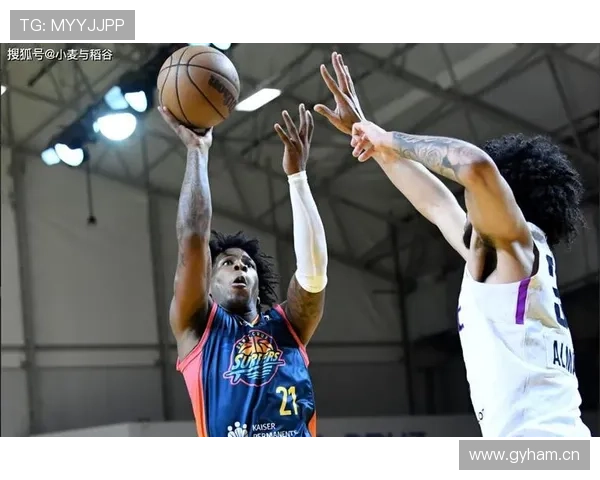 吉尔杰斯-亚历山大突破创造多次空切机会拉开球队进攻空间